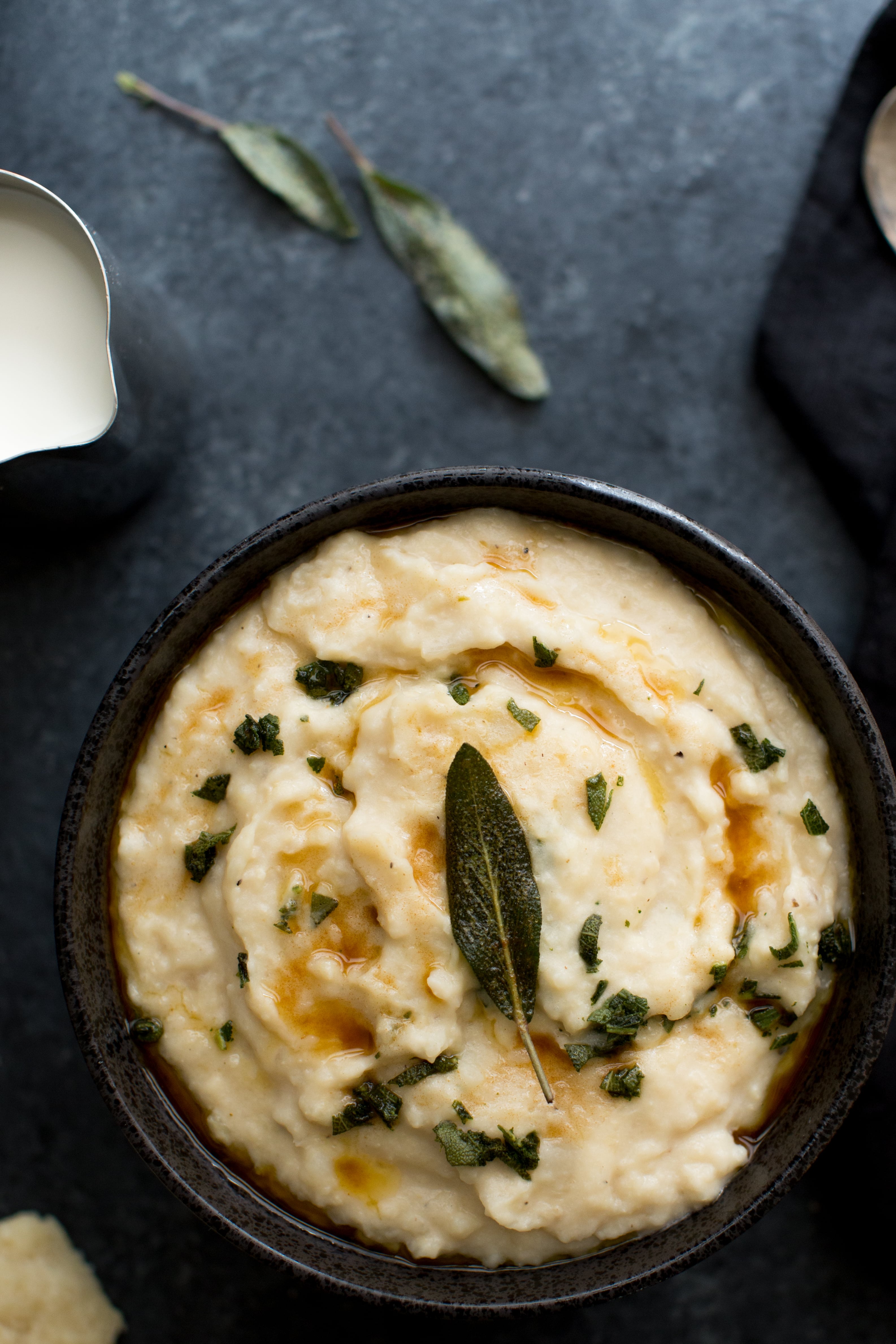 Slow Cooker Mashed Potato and Cauliflower with Cheese
