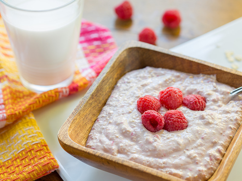 Whipped Raspberry Overnight Protein Oats